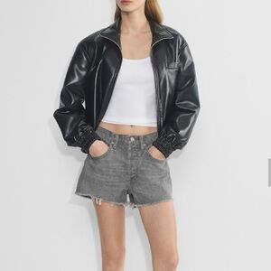 Aritzia Denim Forum The '90s Vintage Cut-off Denim Short 27